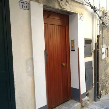 Botta Hébergement de vacances Cefalù